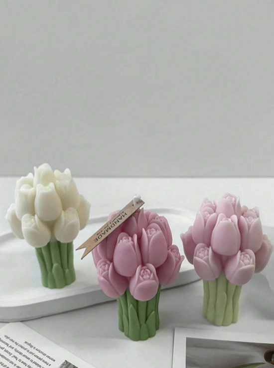 Vela en forma de ramo de tulipanes – 100% cera de soja, hecha a mano