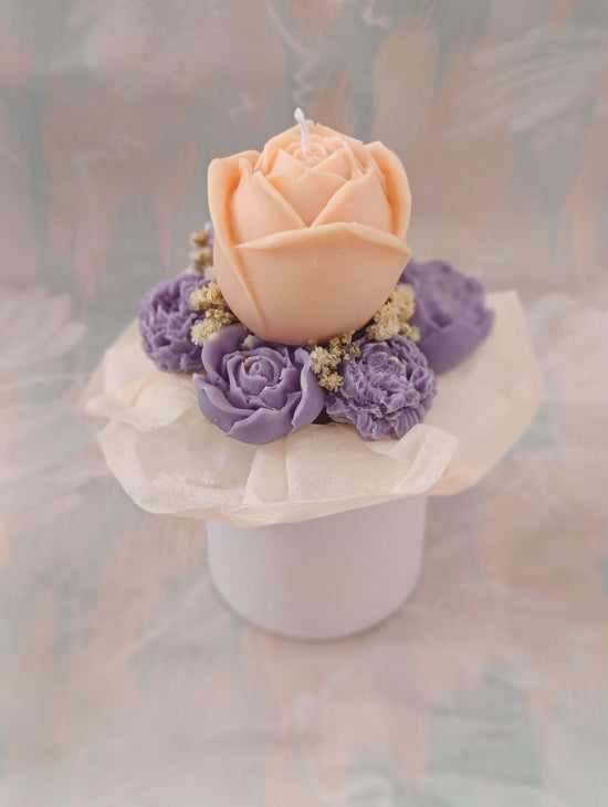 Ramo de velas artesanales en caja cilíndrica – 100% cera de soja