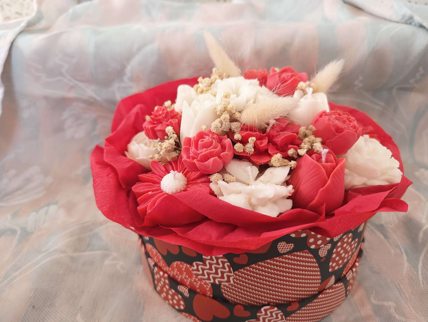 Gran ramo de velas artesanales en caja redonda – 100% cera de soja