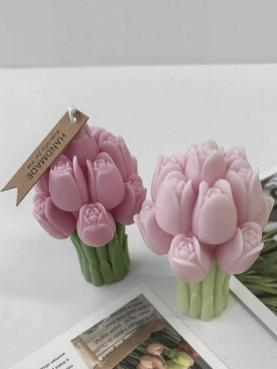 Vela en forma de ramo de tulipanes – 100% cera de soja, hecha a mano