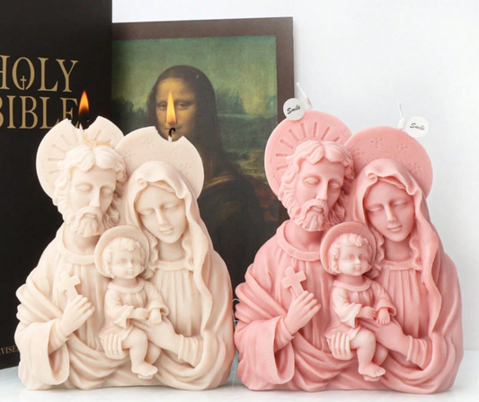 Vela religiosa de familia con niño y aureolas – 100% cera de soja, hecha a mano