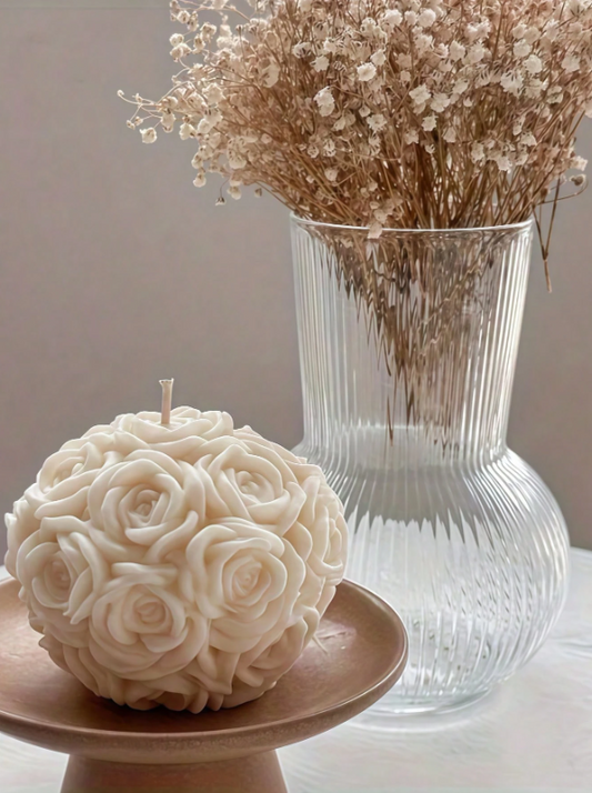 Vela en forma de esfera de rosas – 100% cera de soja, hecha a mano